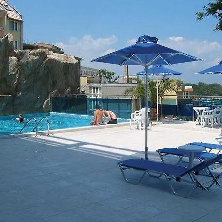 Selena Hotel 4*